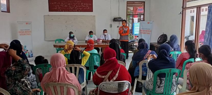 Dalam rangka upaya mencegah stunting, Rumah Zakat di Desa Berdaya Bojongsari mengadakan sosialisasi kepada para Ibu hamil tentang pentingnya Air Susu Ibu (ASI) bagi bayi, pada Rabu (23/3/2022), bertepat di aula Kelurahan Bojongsari, Kecamatan Indramayu, Jawa Barat.