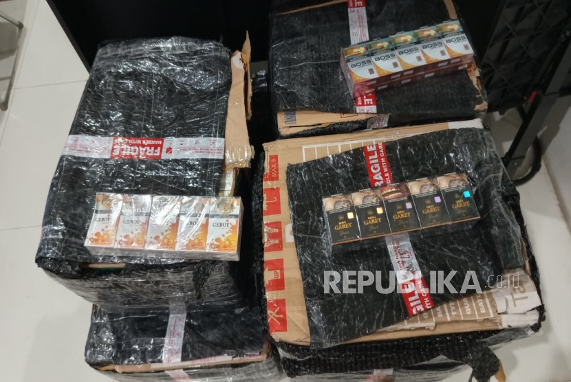 Puluhan Ribu Rokok Ilegal Disita Bea Cukai Kendari dalam Operasi Gurita