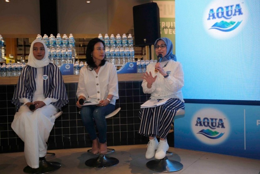 Danone-AQUA juga meluncurkan Pojok Hidrasi Sehat di Farmers Market, Jumat (4/10).