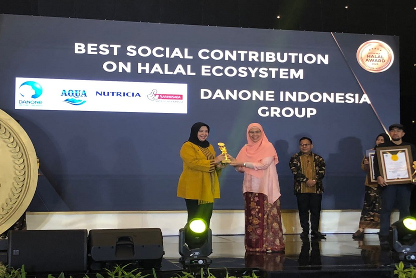 Danone Indonesia kembali membuktikan komitmennya dalam memberikan produk yang aman, sehat dan halal bagi masyarakat Indonesia yang tergambar dengan diraihnya dua penghargaan dalam Halal Award 2023. Penghargaan ini diberikan oleh LPPOM MUI kepada mitranya yang telah memiliki sertifikat halal sesuai dengan kriteria yang diperlombakan. 