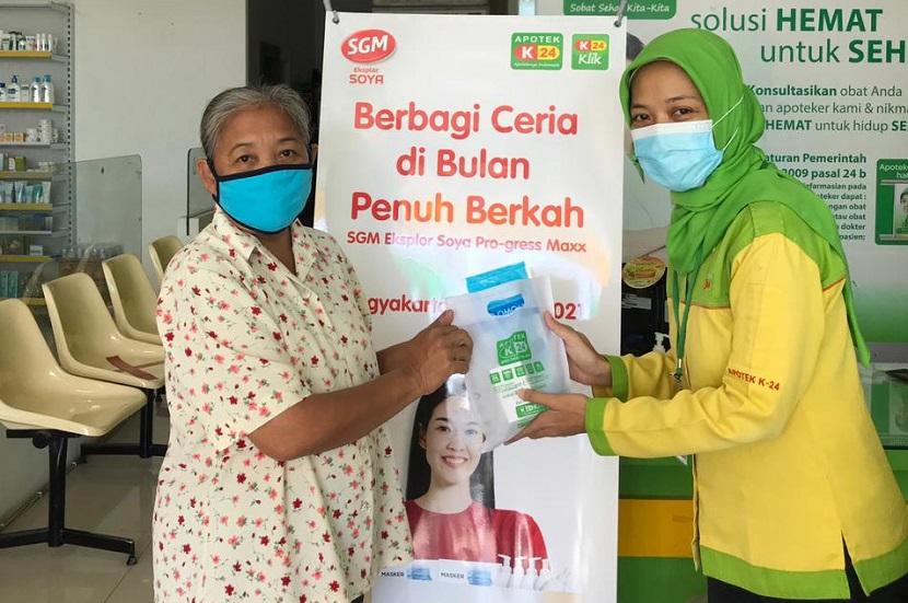 Danone Specialized Nutrition (SN) Indonesia melalui produk susu pertumbuhan SGM Eksplor menggandeng Apotek K-24 memberikan bantuan medis dan nutrisi bagi sejumlah warga di Daerah Istimewa Yogyakarta.