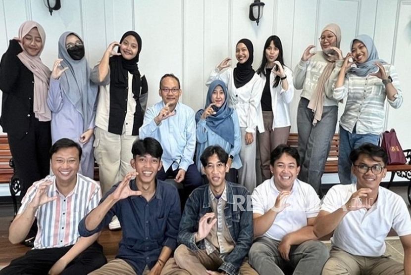 Dari 36 Prodi STI di Indonesia, Cyber University terbukti menjadi salah satu yang terbaik, menawarkan kurikulum mutakhir dan kesempatan emas untuk mengembangkan skill yang dibutuhkan pasar kerja.