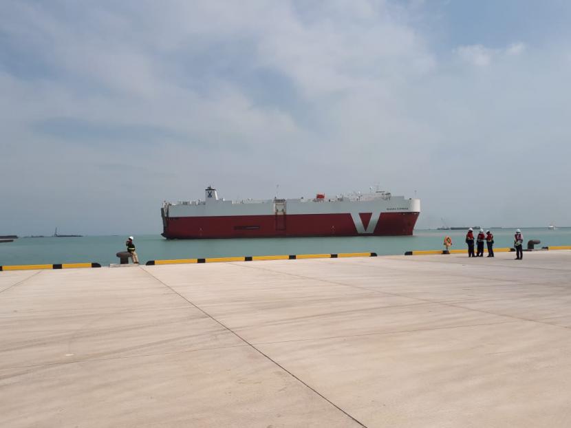 Dari Pelabuhan Internasional Patimban juga akan dilaksanakan ekspor perdana kendaraan berjumlah 140 unit dengan menggunakan Kapal MV. Suzuka Express milik PT Toyofuji Shipping Co.,Ltd dengan tujuan Brunei Darussalam.