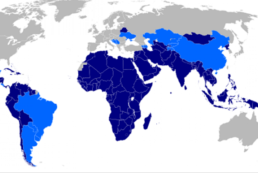 Dark blue indicates Non Alignment Movement members, while light blue indicates observer countries. (map)  