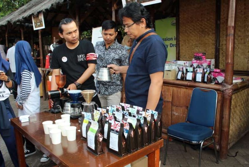 Daud Susanto salah seorang pemilik coffe shop di Purwakarta, mengaku, kopi asli Wanayasa memiliki keunggulan dibanding kopi dari daerah lain. Keunggulannya, terlihat dari biji kopinya. 