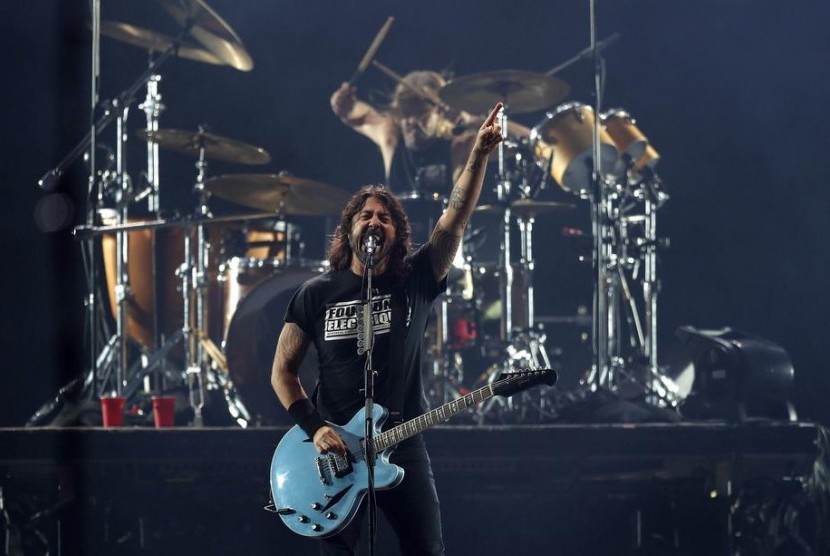 Vokalis Foo Fighters Dave Grohl mengaku telinganya tuli sejak 20 tahun lalu.