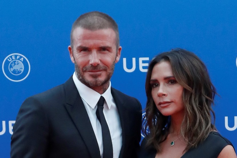David dan Victoria Beckham akan berbagi cerita sisi lain kehidupan keluarganya lewat serial Netflix yang dijadwalkan tayang pada awal 2022.