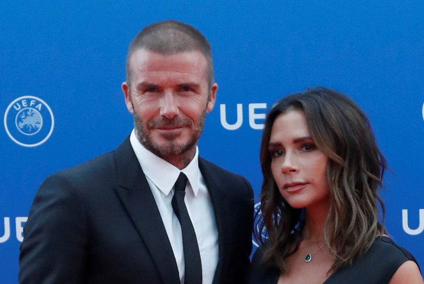 David dan Victoria Beckham. Victoria pernah mendapatkan terapi untuk mengeluarkan toksin merkuri dari tubuhnya.