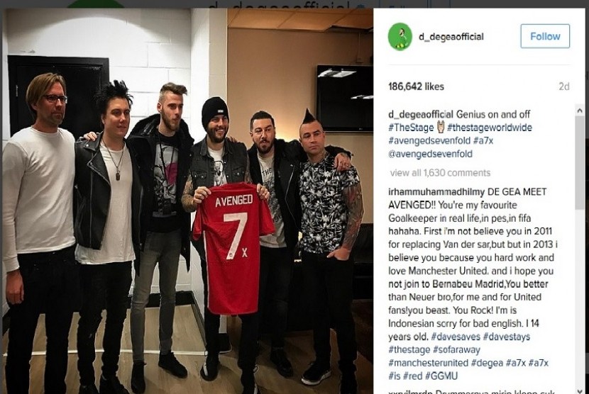 David de Gea mengunggah foto dirinya bersama band Avenge Sevenfold di Mancheser Arena