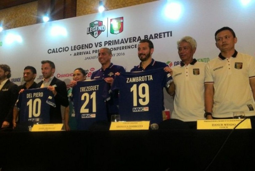 Jumpa pers Calcio Legend Vs Primavera Baretti Indonesia di Jakarta, Jumat (20/5).