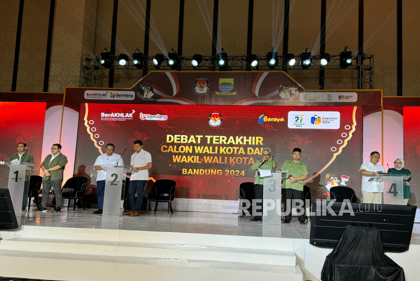 Debat publik terakhir pada Pemilihan Kepala Daerah (Pilkada) 2024 di Kota Bandung. 