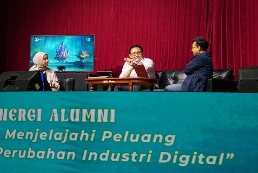 Dekan Fakultas Komunikasi dan Desain Kreatif Universitas Budi Luhur, Rocky Prasetyo Jati. Persaingan di industri distribusi film daring semakin ketat.