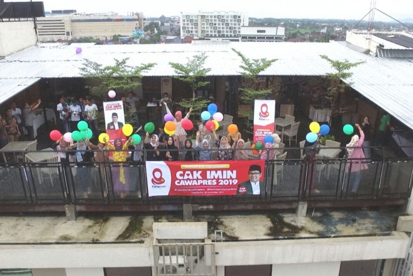 Deklarasi dukungan terhadap Cak Imin sebagai cawapres 2019 oleh Paras Jogja di Hotel Yellow Star, Jalan Laksda Adisucipto Nomor 23, Sleman, Daerah Istimewa Yogyakarta, Ahad (26/11).