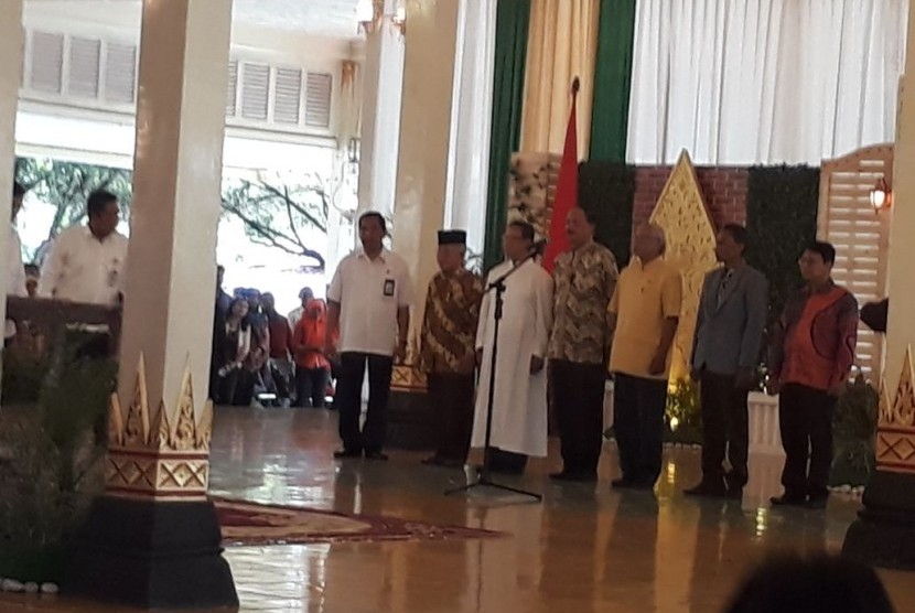 Deklrasi Yogya Damai oleh perwakilan pemuka agama di Bangsal Kepatihan Yogyakarta, Rabu (14/2). 