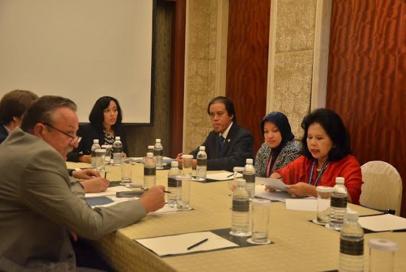 Delegasi Indonesia bertemu dengan delegasi Bellarusia di sidang parlemen ASIA,, Rabu (9/9).