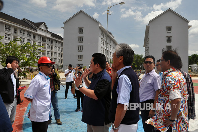  Delegasi Olympic Council of Asia (OCA) dipimpin Ketua Coordination Committee OCA Tsunekazu Takeda bersama Vice President OCA Wei Jizhong didampingi Ketua INASGOC Erick Thohir, Sabtu (13/1) berkeliling meninjau venue Asian Games 2018 di komplek Jakabaring Sport City (JSC).