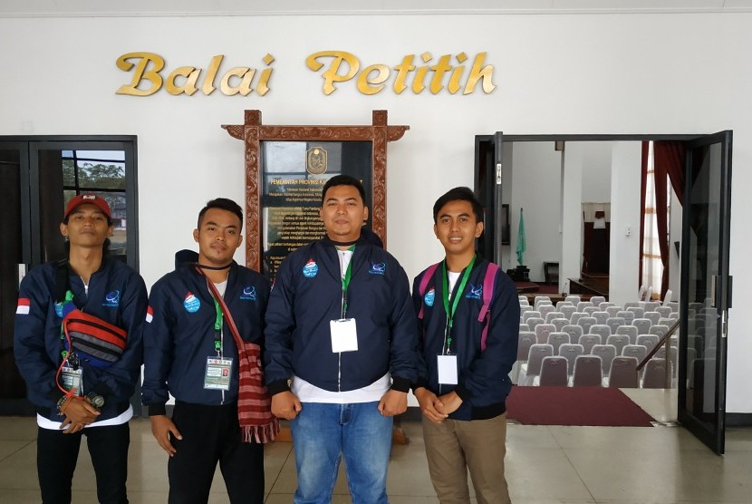 Delegasi perwakilan Kampus STMIK Nusa Mandiri Jakarta beserta dosen pendamping  kegiatan KKN Tematik Merajut Nusantara II tahun 2019.