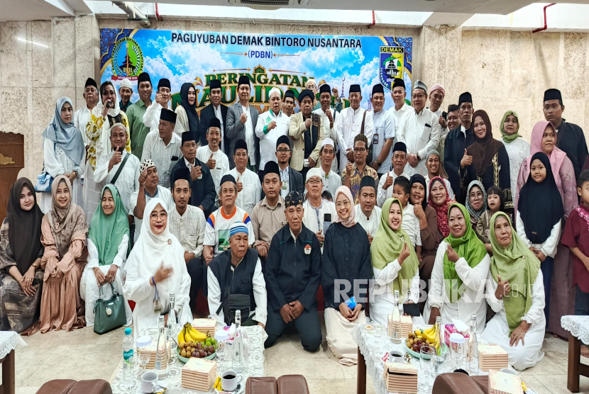 Maulid Nabi di Masjid Istiqlal, Ketum PDBN Ajak Warga Demak Rawat Silaturahim dan Pengabdian