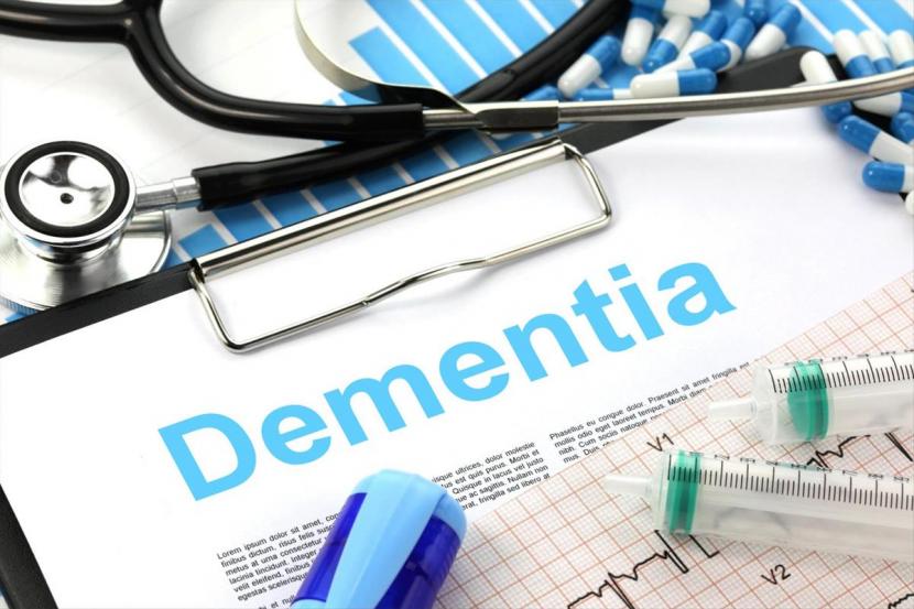 Gangguan kognitif umumnya terjadi beberapa tahun sebelum gejala demensia muncul.