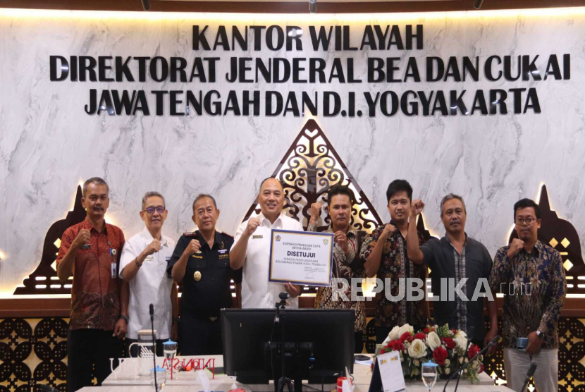 Bea Cukai Beri Izin Aglomerasi Pabrik Hasil Tembakau di Kebumen, Jawa Tengah