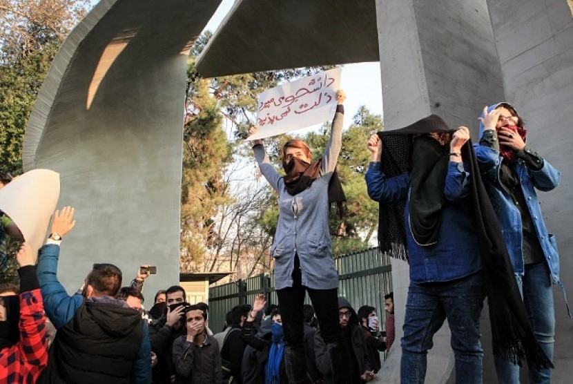 Demonstrasi Anti-Pemerintah di Teheran, Sabtu (30/12)