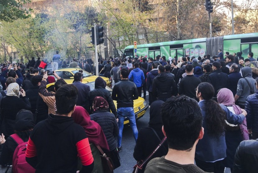 Demonstrasi di Iran, Sabtu, 30 Desember 2017.