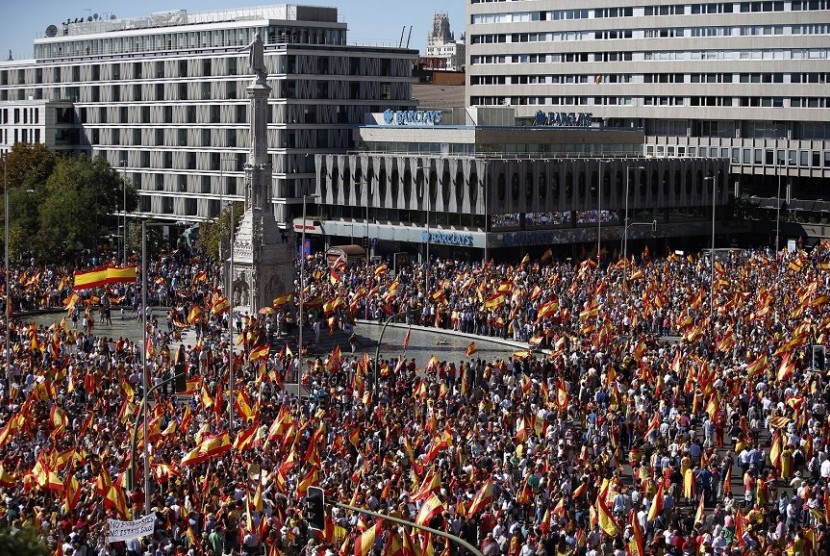 Demonstrasi di Kota Madrid menentang kemerdekaan Katalunya.