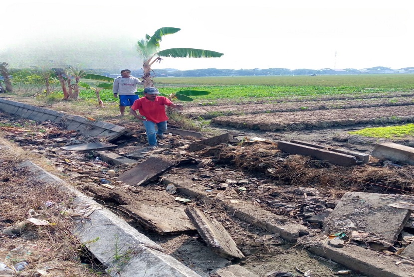 Dengan menggandeng Dinas PUPR Cilegon, dan peran serta gotong royong petani Seruni, Pupuk Indonesia Niaga melalui Program TJSLnya hadir untuk membantu perbaikan permasalahan saluran irigasi