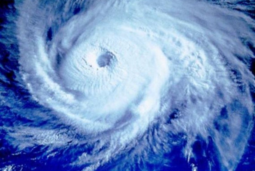 Depresi tropis di Teluk Benggala yang membentuk Topan Mahasen.
