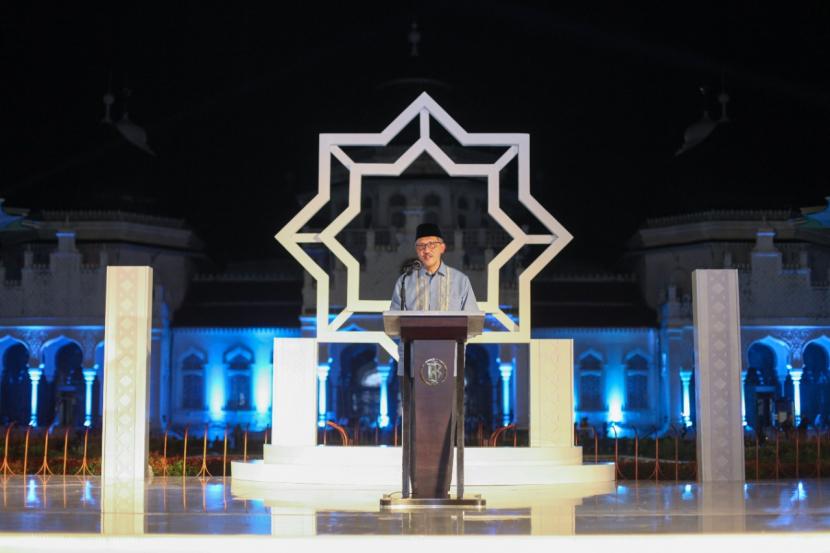Deputi Gubernur BI, Dody Budi Waluyo meresmikan  pembukaan Festival Ekonomi Syariah (FESyar) Sumatera 2022, di Provinsi Aceh, Kamis (4/8)