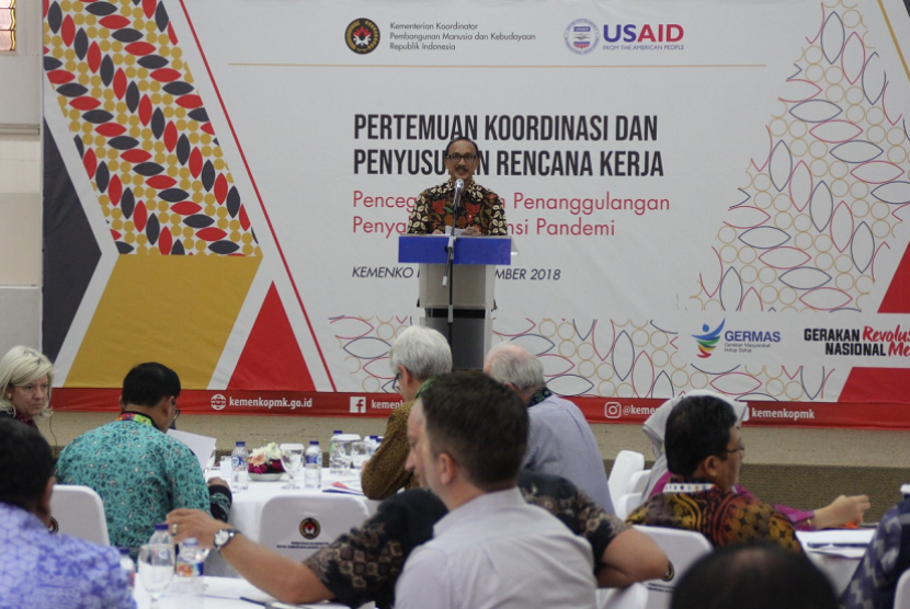 Deputi Peningkatan Kesehatan Kemenko PMK Sigit Priohutomo dalam Pertemuan Koordinasi dan Penyusunan Rencana Kerja Pencegahan dan Penanggulangan Penyakit Berpotensi Pandemi, di Jakarta, Rabu (5/9).