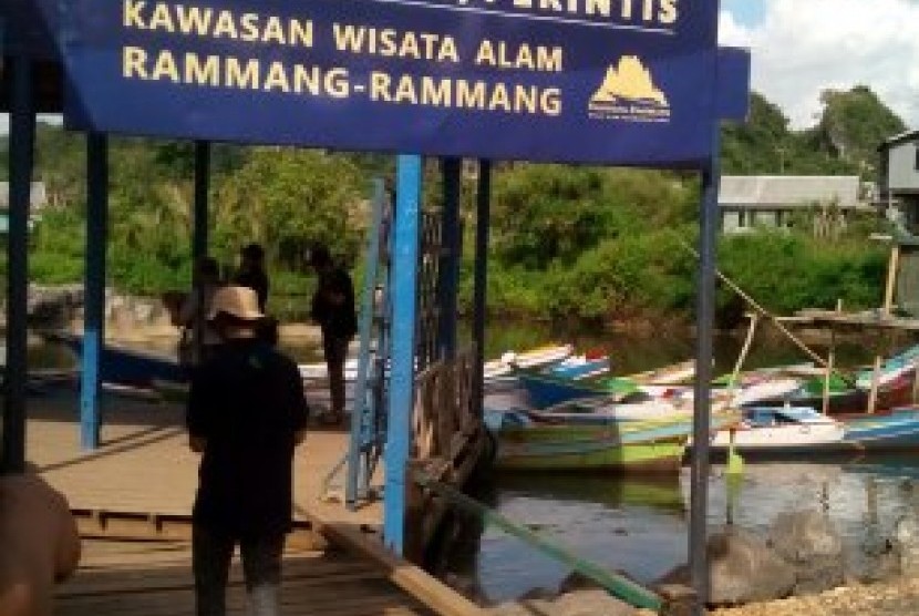 Dermaga Rammang-Rammang, Maros, Sulawesi Selatan. Kunjungan Menpar bersama dua influencer dinilai membawa efek domino bagi destinasi wisata karst Rammang-rammang.