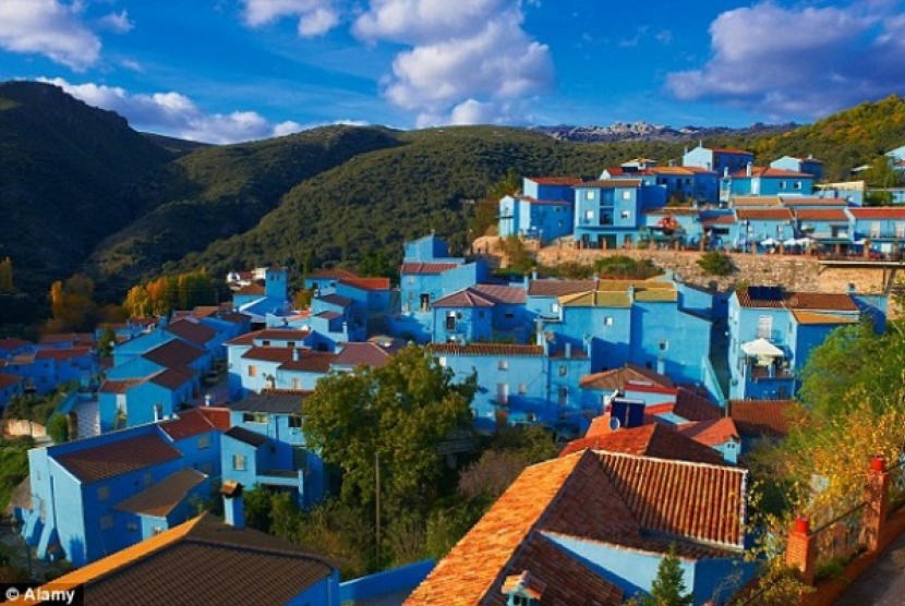 Desa Juzcar, desa smurf di Spanyol