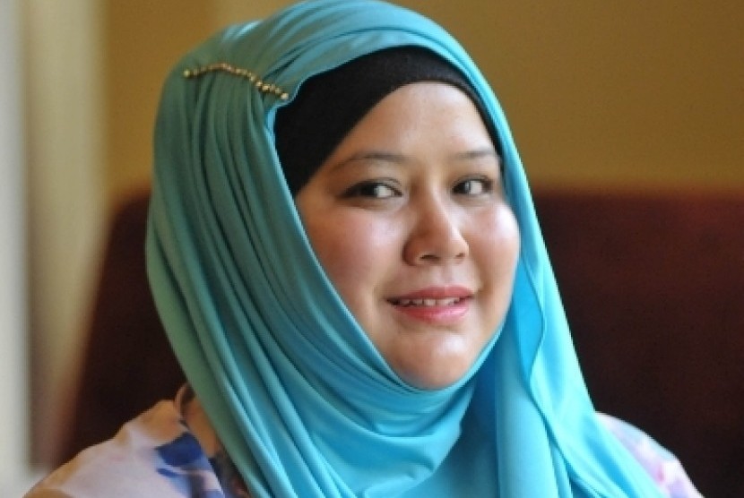 Desainer Muslim asal Australia, Amalina Amani.