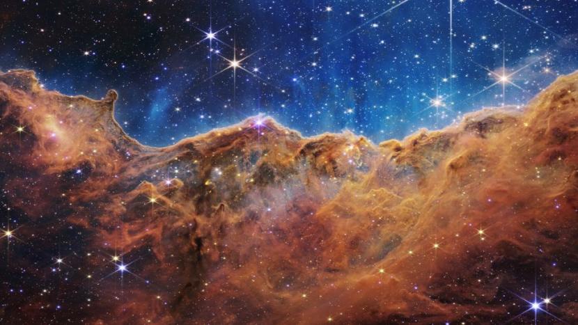 Detail foto Nebula Carina yang diambil dengan instrumen teleskop James Webb