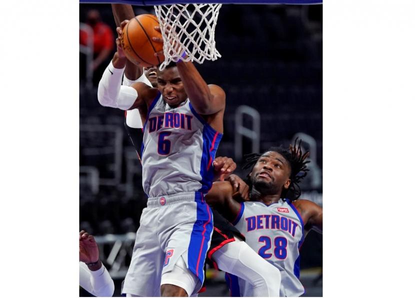 Detroit Pistons menuntaskan laga melawan Toronto Raptors dengan kemenangan 118-104, Senin waktu setempat atau Selasa WIB. 