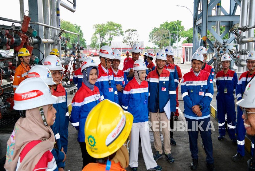 Dewan Komisaris PT Pertamina Patra Niaga bersama anggota Komite Dewan Komisaris dan jajaran manajemen PT Pertamina Patra Niaga melakukan kunjungan kerja ke Fuel Terminal (FT) Ujung Berung, Bandung