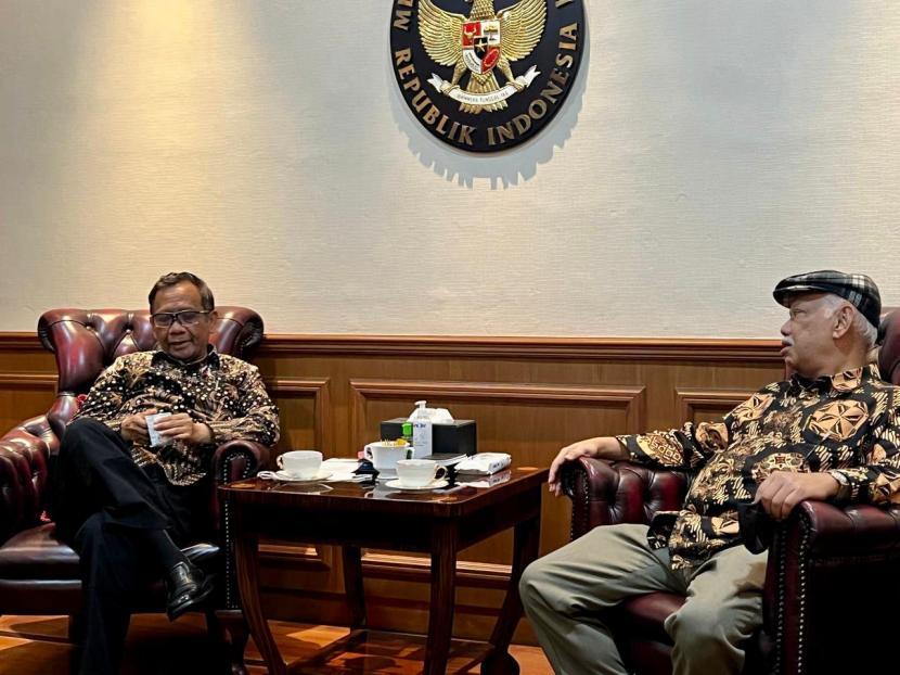 Dewan Pers mengadakan pertemuan dengan Menko Polhukam Mahfud MD di Kantor Kemenkopolhukam, Jakarta, Kamis (28/7/2022).