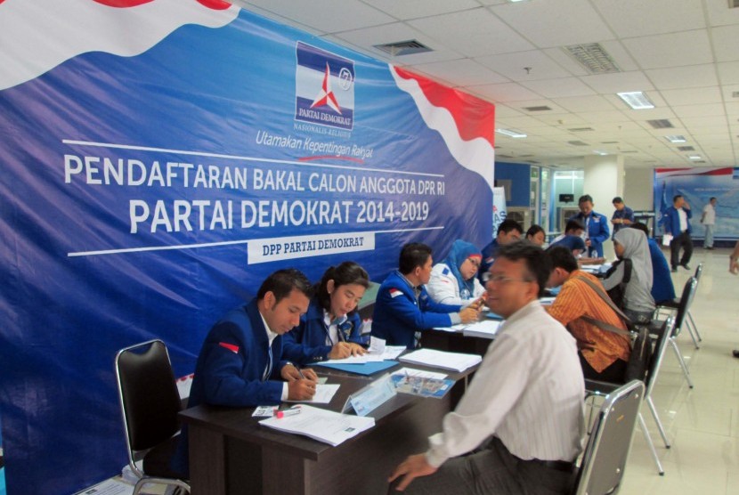 Dewan Pimpinan Pusat Partai Demokrat (DPP PD) resmi membuka pendaftaran verifikasi dokumen dan perbaikan kelengkapan dokumen bakal calon anggota DPR RI dari tanggal 6 Maret sampai dengan 31 Maret 2013.