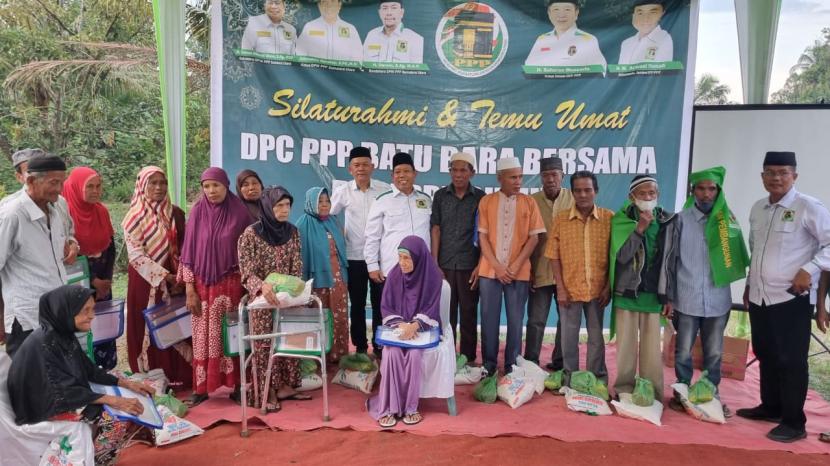 Dewan Pimpinan Wilayah Partai Persatuan Pembangunan (DPW PPP) Sumatera Utara (Sumut) menyemarakkan Ramadhan dengan berbagi dengan masyarakat dalam kegiatan bertajuk “Silaturrahim dan Temu Umat”. 