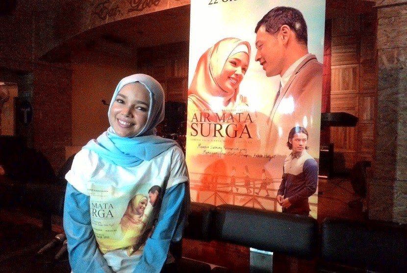 Dewi Sandra saat peluncuran soundtrack film 'Air Mata Surga'
