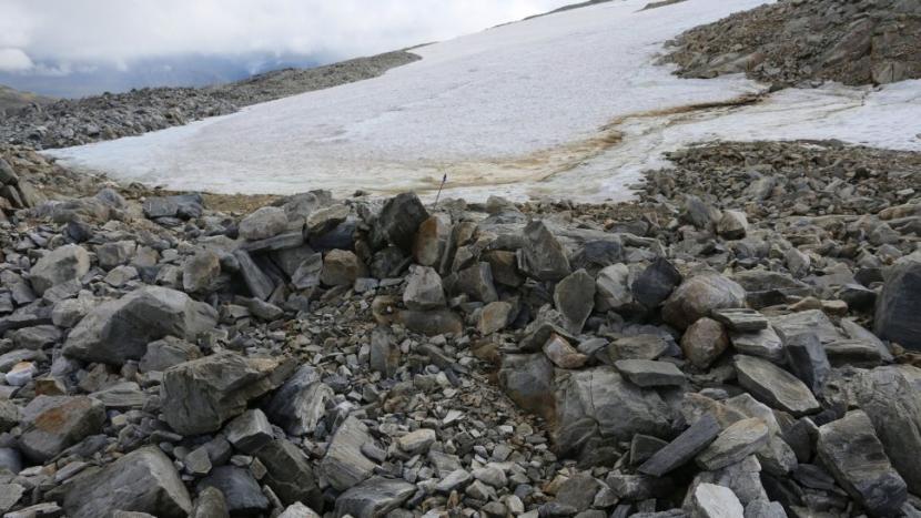 Di gunung yang letaknya sangat terpencil, para arkeolog gletser di Norwegia menemukan senjata yang digunakan untuk berburu rusa.