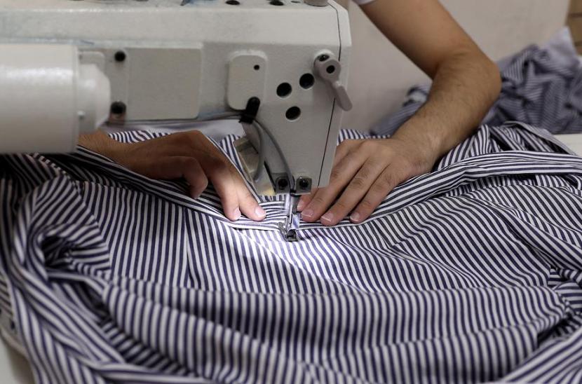 Di Jabar, industri yang paling banyak melakukan PHK adalah sektor TPT atau tekstil dan produk tekstil.