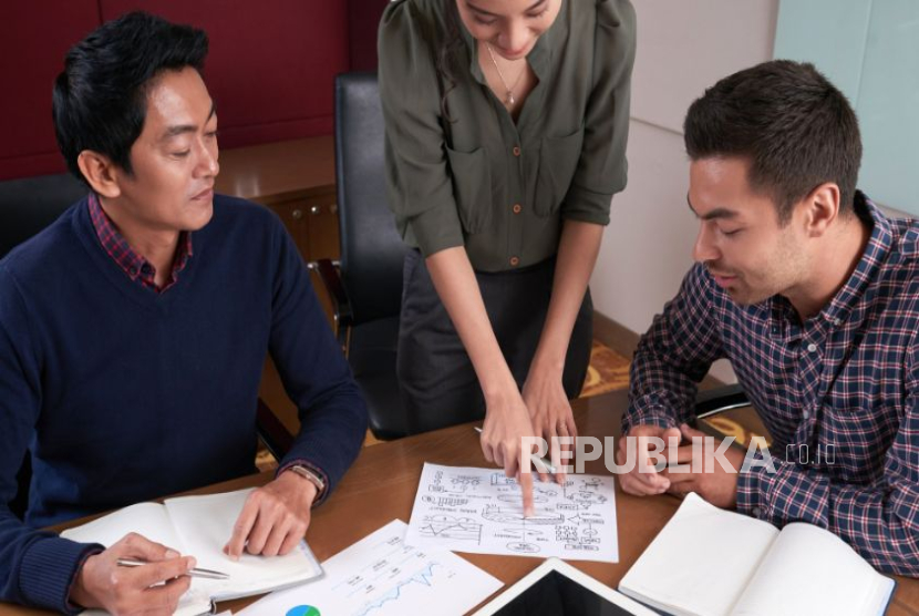 Di Program Studi (Prodi) Software Engineering (RPL) Universitas Bina Sarana Informatika (UBSI), mahasiswa dipersiapkan menjadi lulusan yang mampu menghasilkan perangkat lunak berkualitas, khususnya pada perangkat komputasi bergerak (mobile) dan berbasis komputasi awan (cloud computing). 