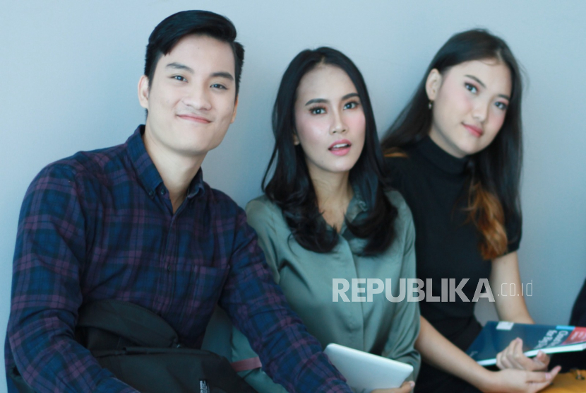 Di tengah pesatnya transformasi digital, lulusan Program Studi (Prodi) Bisnis Digital kini menjadi primadona dunia kerja. 