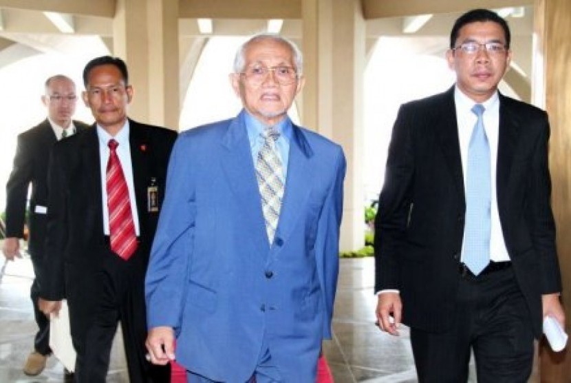 Diduga perusahaan milik Gubernur Negara Bagian Sarawak Malaysia, Taib Mahmud (tengah) telah berinvestasi senilai 30 juta dolar AS di Hotel Hilton Adelaide. 