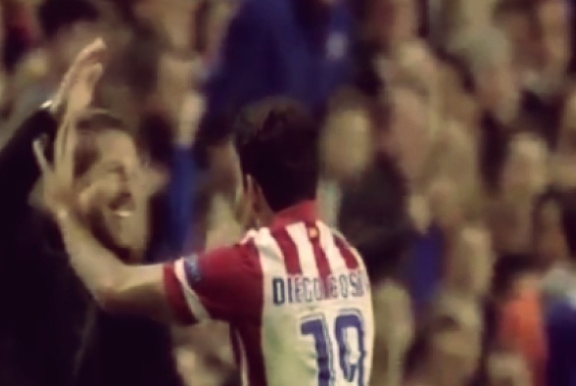 Diego Simeone (kiri) dan Diego Costa (kanan) rayakan gol kemenangan Atletico Madrid