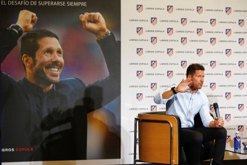 Diego Simeone saat peluncuran otobiografinya, Rabu (7/9).