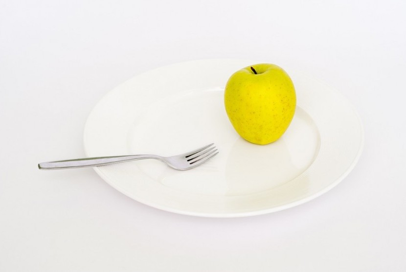 Diet puasa atau dikenal sebagai intermittent fasting menjadi salah satu jenis diet yang cukup populer dalam beberapa waktu belakangan (Ilustras Diet Puasa)