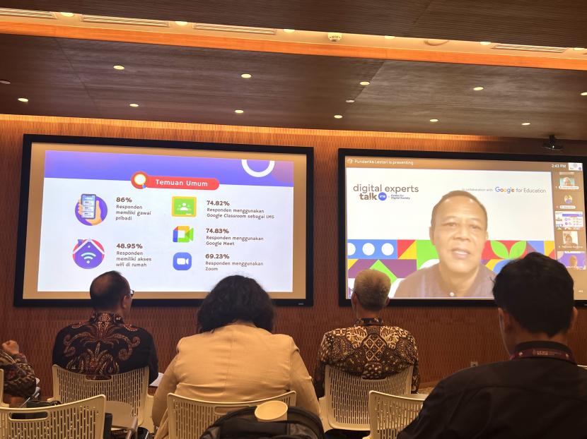 Digital Expert Talk bertajuk Masa Depan Pendidikan Hybrid di Indonesia Pasca Pandemi Covid-19 di Jakarta, Rabu (22/2/2023).